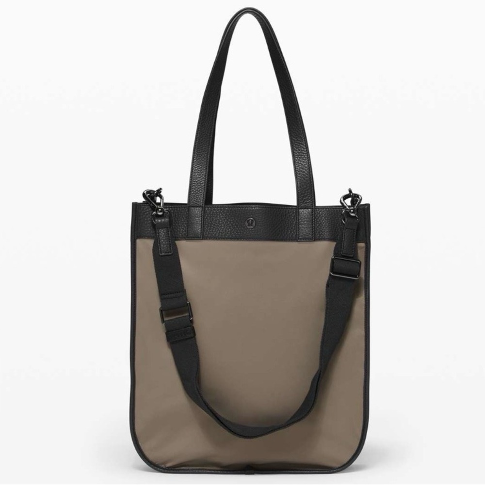 EUC HUGE Lululemon Now & Always Tote Laptop BagTHE BIG ONE LEATHER & NYLON EUC - Picture 4 of 17